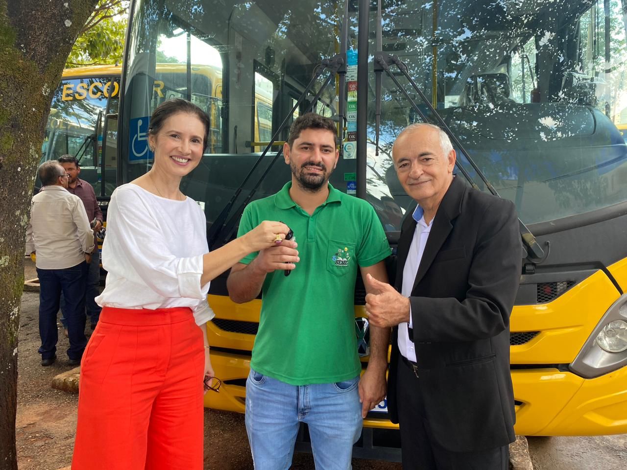 Porangatu recebe mais um ônibus para a frota do transporte escolar